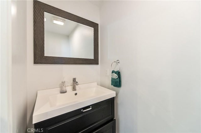 5336 Lemon Grove Ave, Los Angeles, CA 90038 - bathroom with vanity