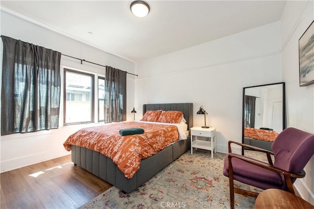 5336 Lemon Grove Ave, Los Angeles, CA 90038 - bedroom featuring wood finished floors and baseboards