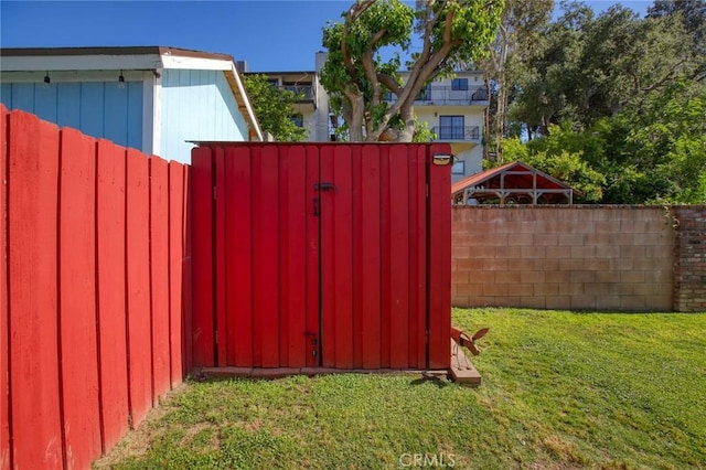 8630 Forsythe St, Sunland, CA 91040 - photo 27