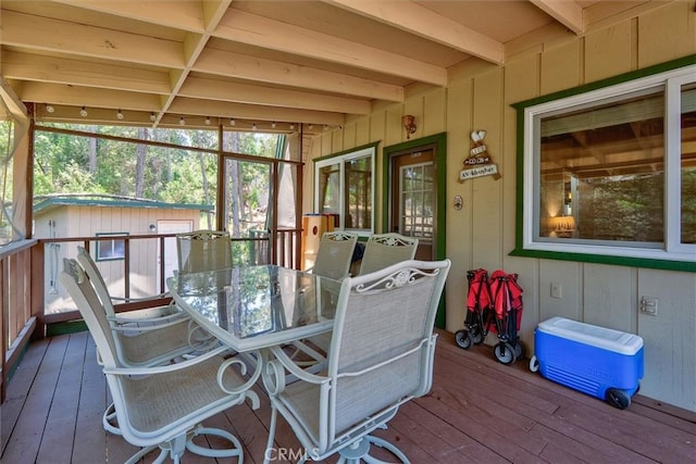 52926 Balsam Dr, Oakhurst, CA 93644 - sunroom featuring outdoor dining area