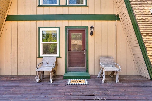 52926 Balsam Dr, Oakhurst, CA 93644 - property entrance with a wooden deck