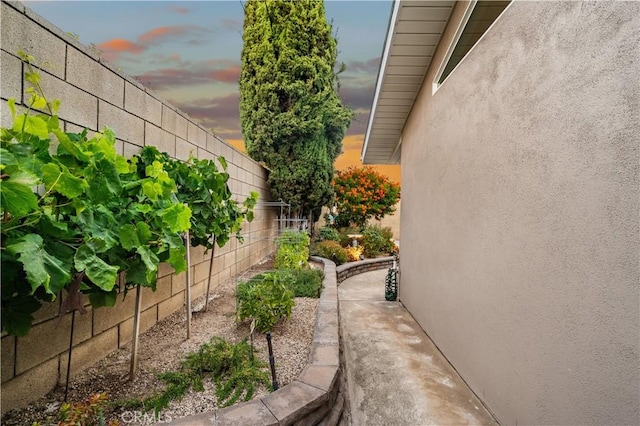 17281 Roseleaf Ave, Tustin, CA 92780 - photo 52