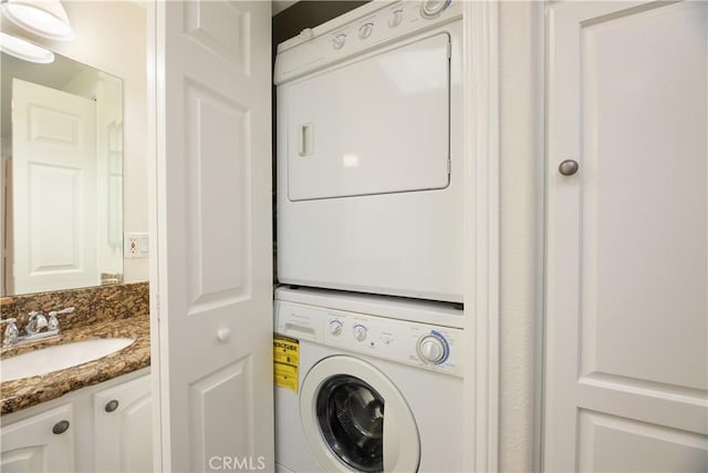 13341 Twin Hls Unit 57C, Seal Beach, CA 90740 - laundry room featuring estacked washer and dryer