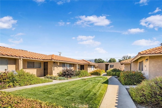 939 W Pine St Unit 44/D, Upland, CA 91786 - view of grassy yard
