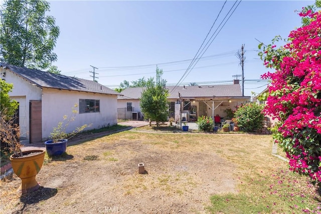 16533 Nordhoff St, North Hills, CA 91343 - view of grassy yard