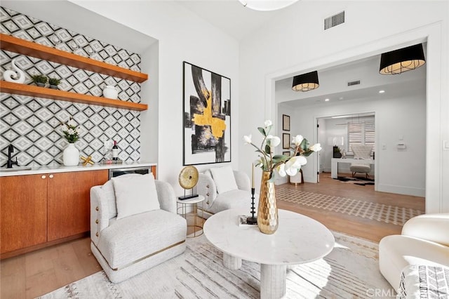 6204 Oak Ave, Temple City, CA 91780 - sitting room with light wood-style flooring
