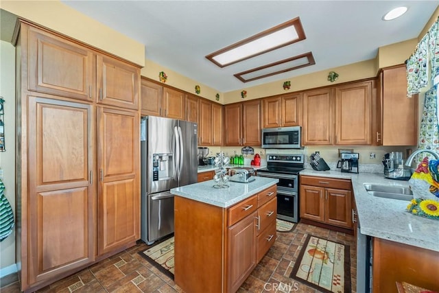 5612 Spur Ct, Fontana, CA 92336 - photo 11