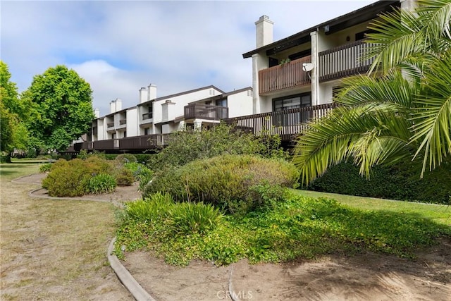 1330 W Apricot Ave, Lompoc, CA 93436 - view of property's community