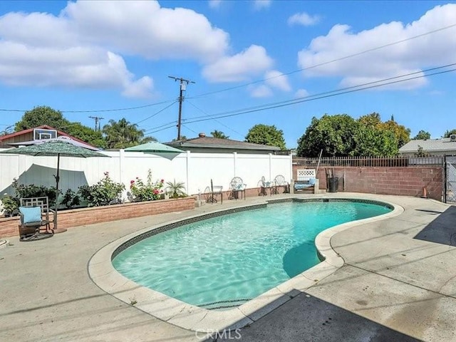 20319 Vanowen St, Winnetka, CA 91306 - view of swimming pool with a fenced backyard and a patio