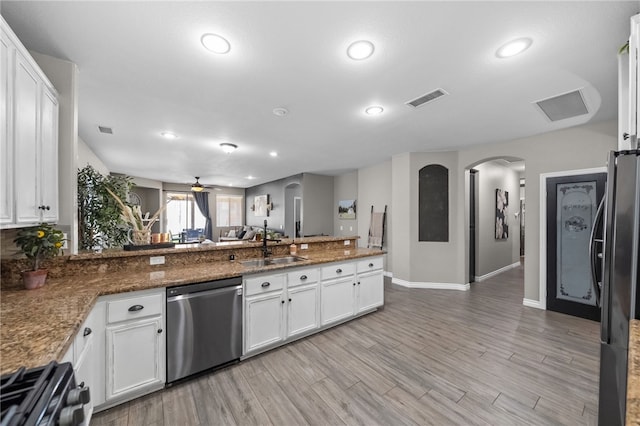 32398 Jardin Ct, Winchester, CA 92596 - photo 10