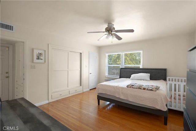 33 Miner St, Bakersfield, CA 93305 - bedroom featuring wood finished floors and a ceiling fan