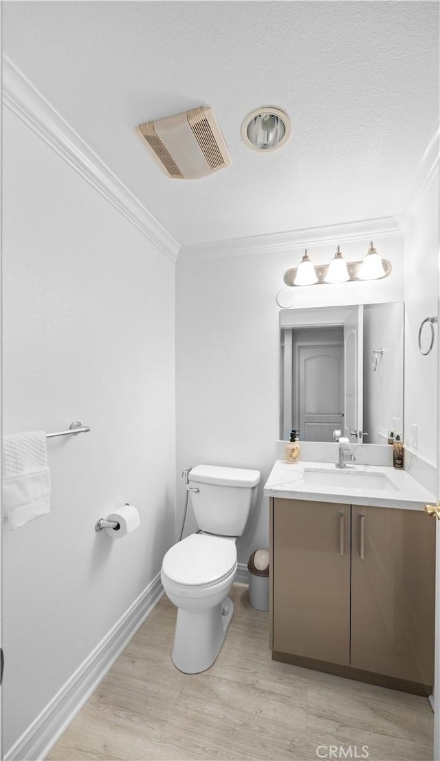 565 E San Jose Ave Unit 204, Burbank, CA 91501 - bathroom with crown molding, vanity, and wood finished floors