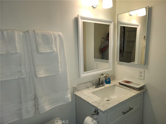 17077 Los Modelos St, Fountain Valley, CA 92708 - bathroom featuring vanity