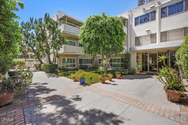 395 S Oakland Ave Unit 204, Pasadena, CA 91101 - photo 32