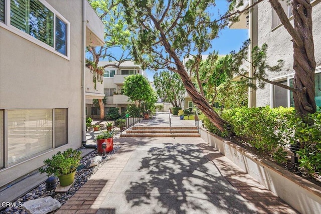 395 S Oakland Ave Unit 204, Pasadena, CA 91101 - photo 33