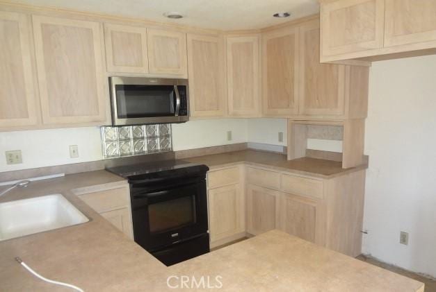 1635 Montana Vista St, Lakeport, CA 95453 - photo 9