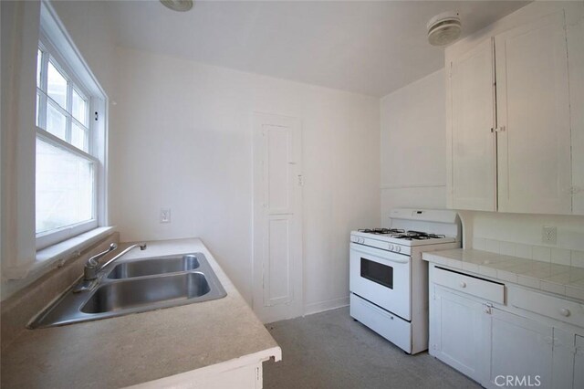 207 W Buffalo Ave, Santa Ana, CA 92706 - photo 16