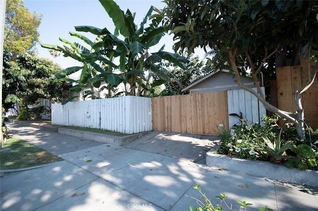 802 S Birch St, Santa Ana, CA 92701 - photo 7