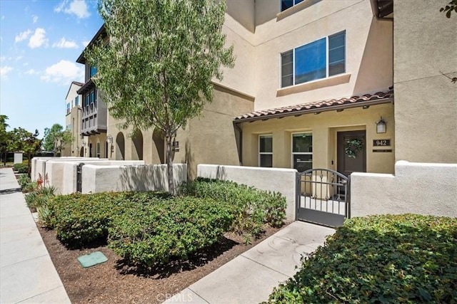 942 E Drapery Ln, Anaheim, CA 92802 - photo 2