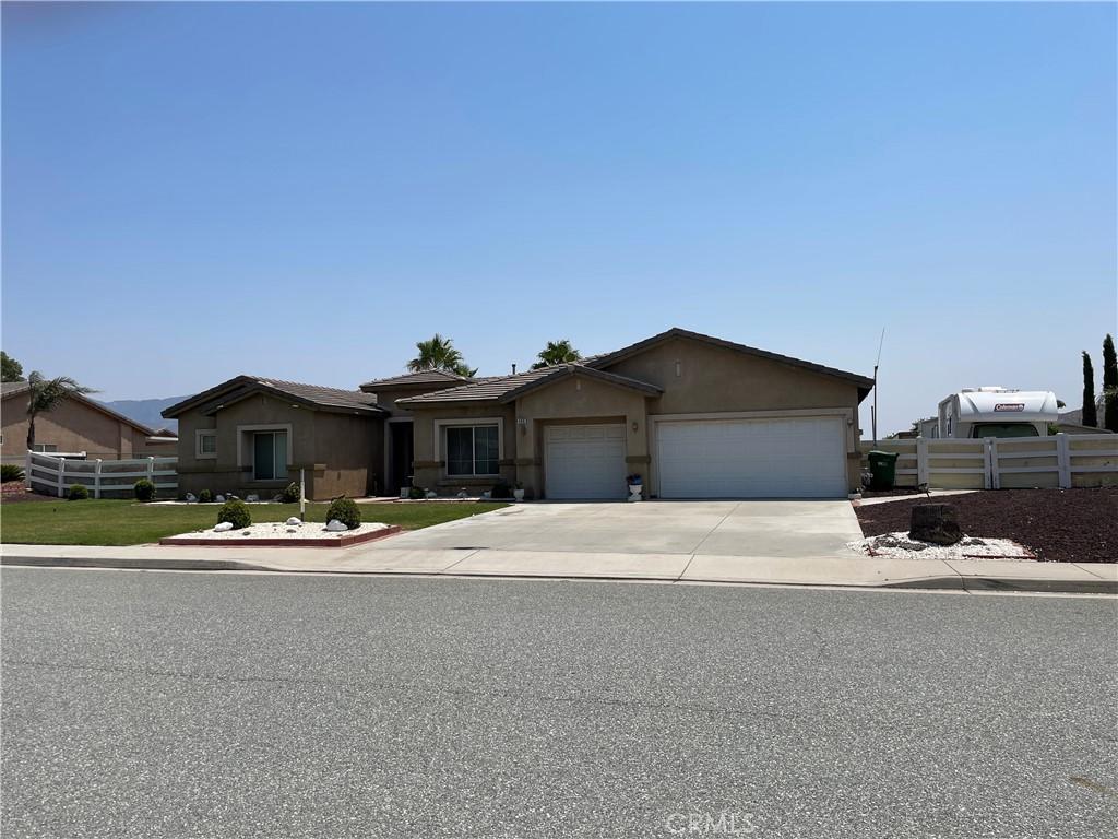 989 Driftwood Cir, Banning, CA 92220 - photo 2