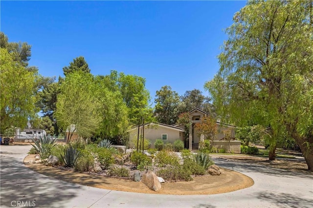 30045 Bouquet Canyon Rd, Saugus, CA 91390 - photo 2