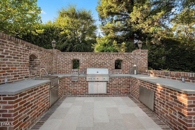 1370 Hillcrest Ave, Pasadena, CA 91106 - view of patio / terrace with area for grilling and view of scattered trees