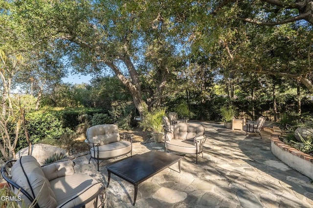 1370 Hillcrest Ave, Pasadena, CA 91106 - view of patio with outdoor lounge area and view of wooded area