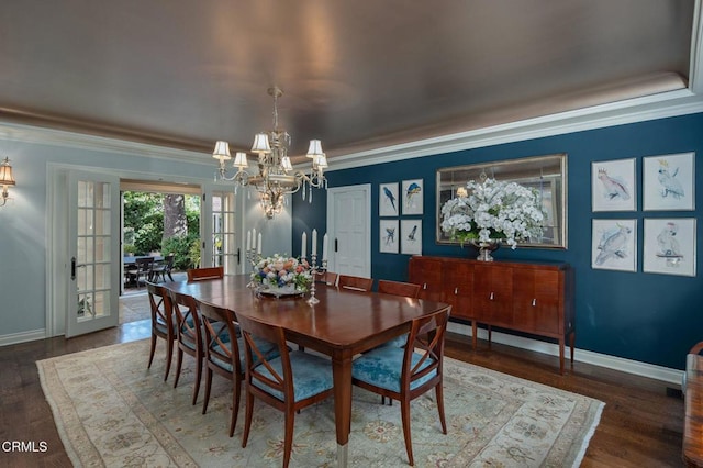 1370 Hillcrest Ave, Pasadena, CA 91106 - dining room featuring a chandelier, crown molding, and wood finished floors