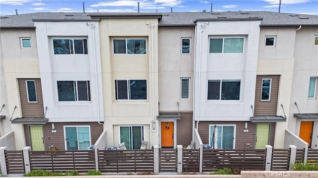 14053 Spurlock Ln Unit 3, Gardena, CA 90247 - view of building exterior with a fenced front yard