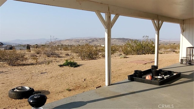 1729 N Deer Trl, Landers, CA 92285 - view of yard featuring a mountain view