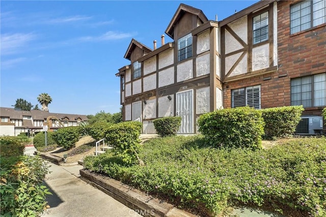 1020 S Mountain Ave, Ontario, CA 91762 - photo 2