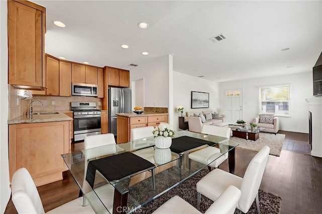 7931 Vantage Ave, North Hollywood, CA 91605 - photo 5