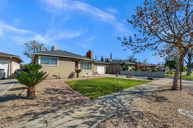 404 W Robinson Ave, Fresno, CA 93705 - ranch-style house featuring a garage, a front yard, a chimney, stucco siding, and concrete driveway