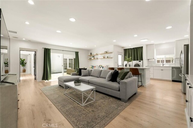 14332 Roblar Pl, Sherman Oaks, CA 91423 - photo 13