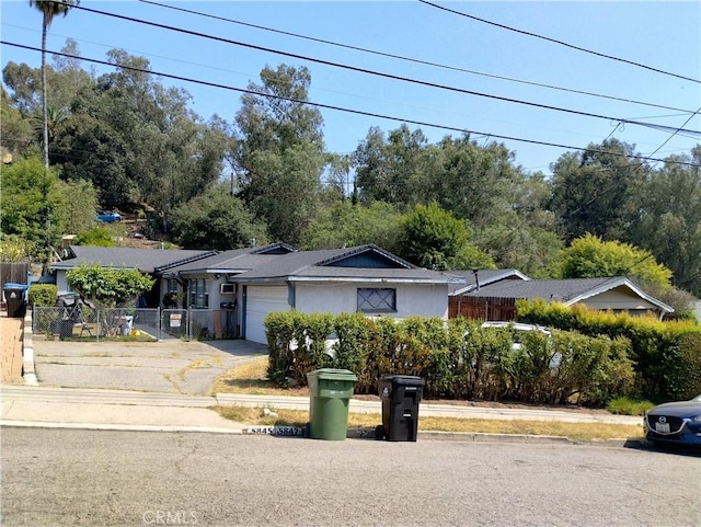 58455847 E Burwood Ave, Los Angeles, CA 90042 - photo 1