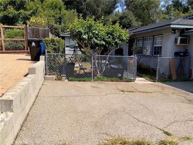 58455847 E Burwood Ave, Los Angeles, CA 90042 - photo 10