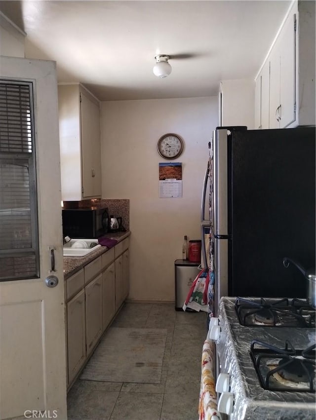 58455847 E Burwood Ave, Los Angeles, CA 90042 - photo 19