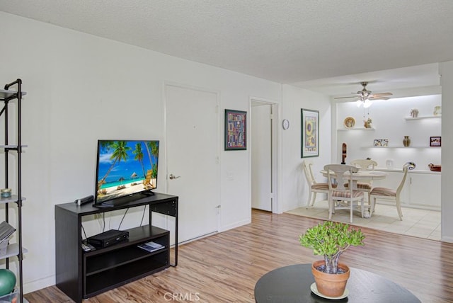 2276 E Via Mariposa Unit D, Laguna Woods, CA 92637 - photo 8