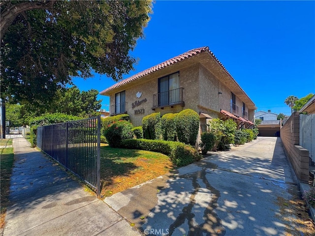 10923 Moorpark St, North Hollywood, CA 91602 - photo 2