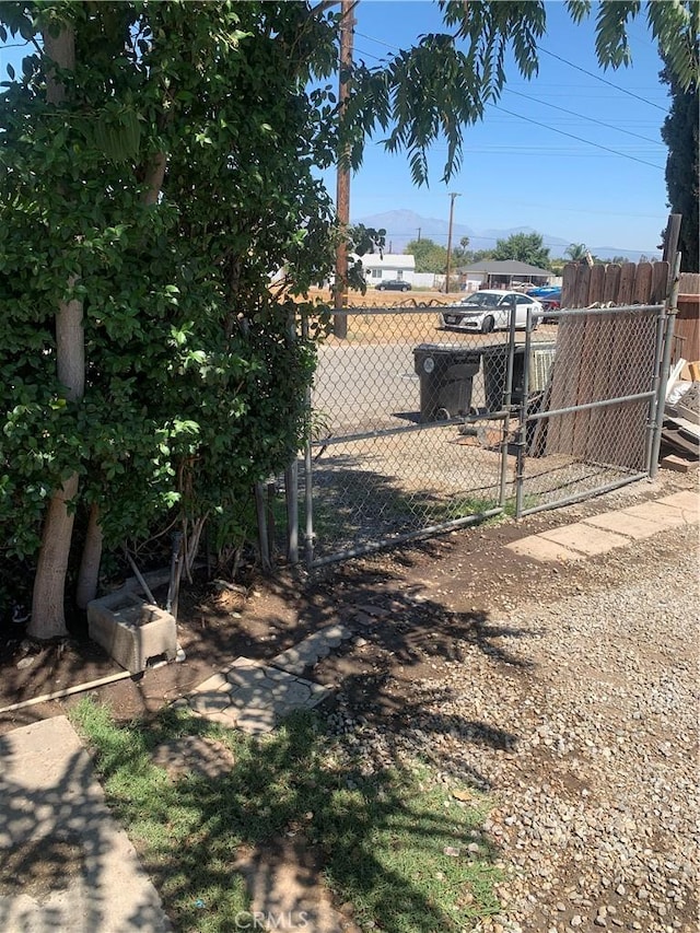 1926 Nolan St, San Bernardino, CA 92407 - photo 31
