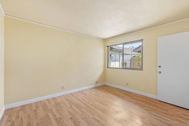 2425 Hawthorn Gln, Escondido, CA 92027 - photo 17