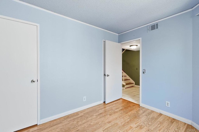 2425 Hawthorn Gln, Escondido, CA 92027 - photo 16