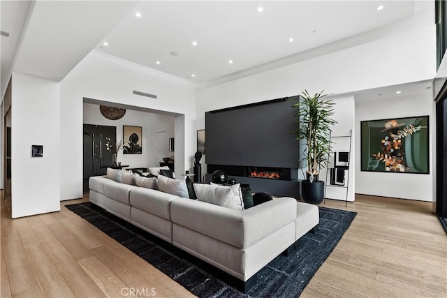 7139 Macapa Dr, Los Angeles, CA 90068 - photo 5