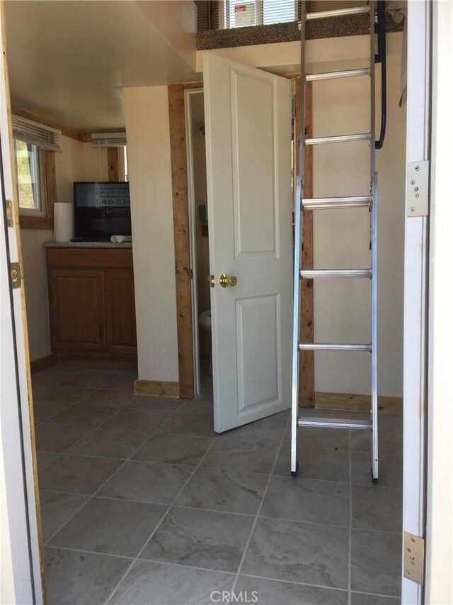 10200 Willow Springs Ln, Sunland, CA 91040 - photo 37