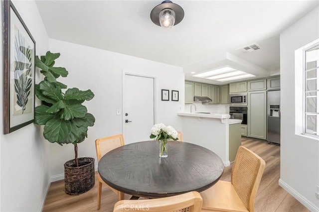 33144 Ocean Rdg, Dana Point, CA 92629 - dining space with light wood-style floors