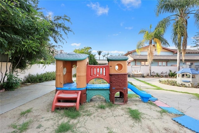 513 N Chandler Ave Unit E, Monterey Park, CA 91754 - view of jungle gym