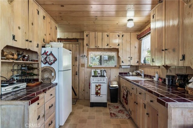 28810 Cedar Dr, Lake Arrowhead, CA 92352 - photo 7