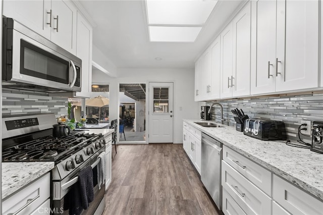 664 E Barry Dr, Long Beach, CA 90805 - photo 12