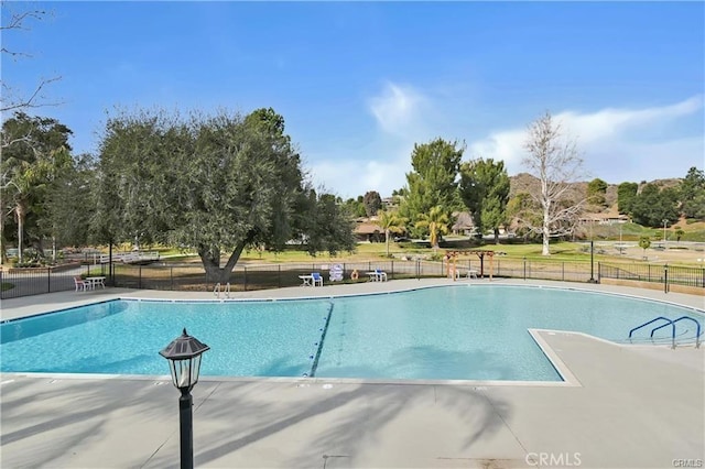 26487 Fairway Cir, Newhall, CA 91321 - photo 7