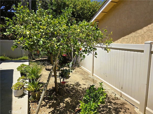 26487 Fairway Cir, Newhall, CA 91321 - photo 16